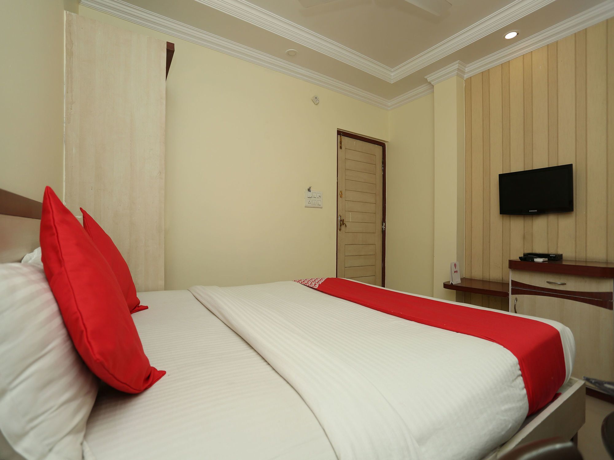 Hotel Rajlaxmi Bhopal Buitenkant foto