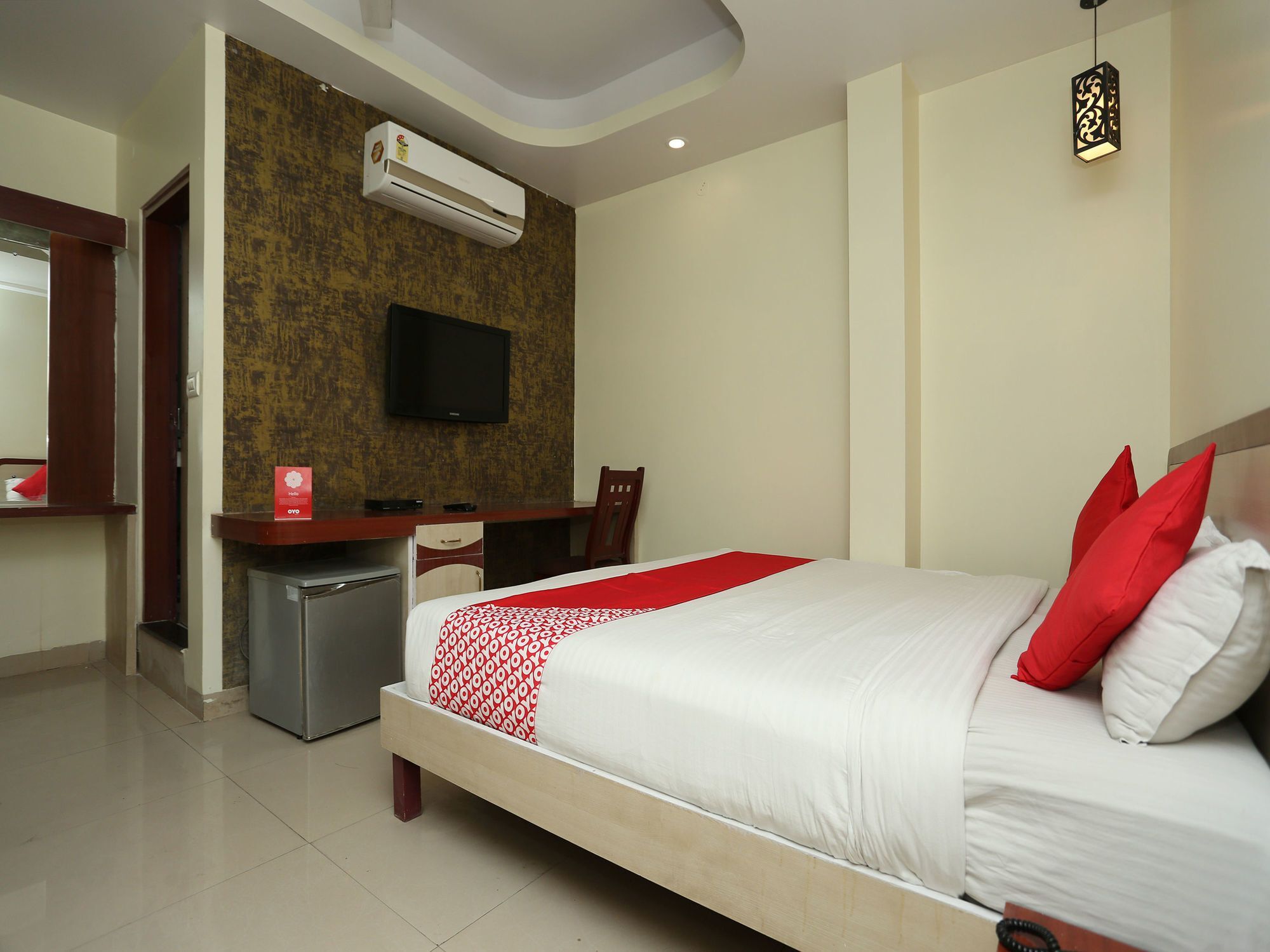 Hotel Rajlaxmi Bhopal Buitenkant foto