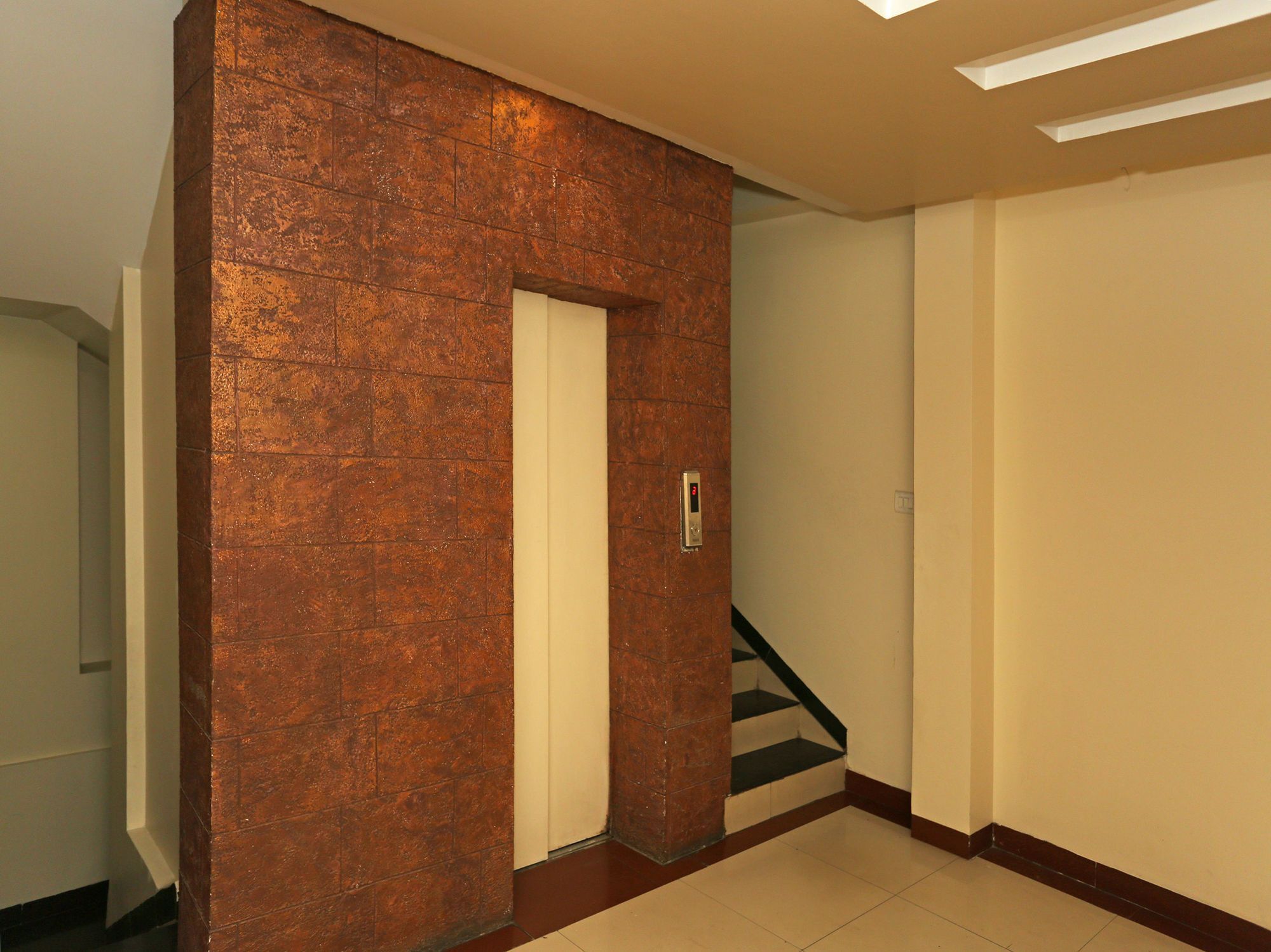 Hotel Rajlaxmi Bhopal Buitenkant foto