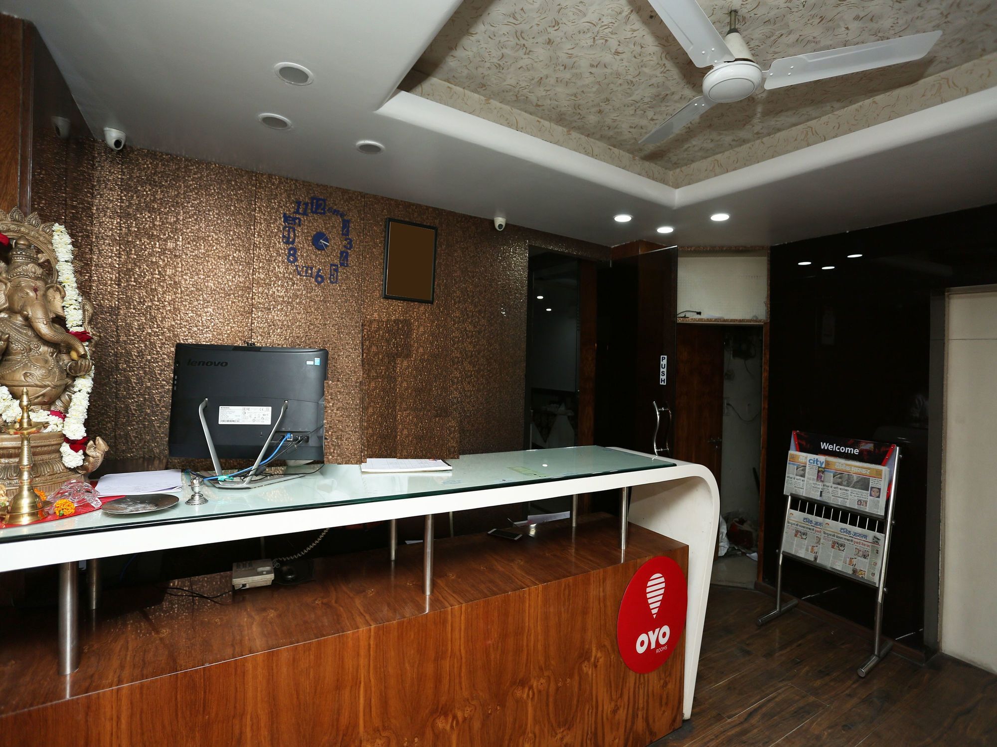 Hotel Rajlaxmi Bhopal Buitenkant foto